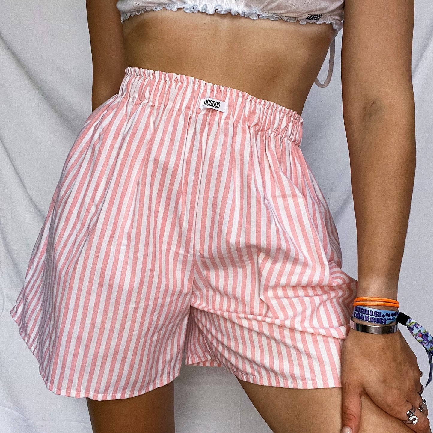 Short "VICTORIA"
