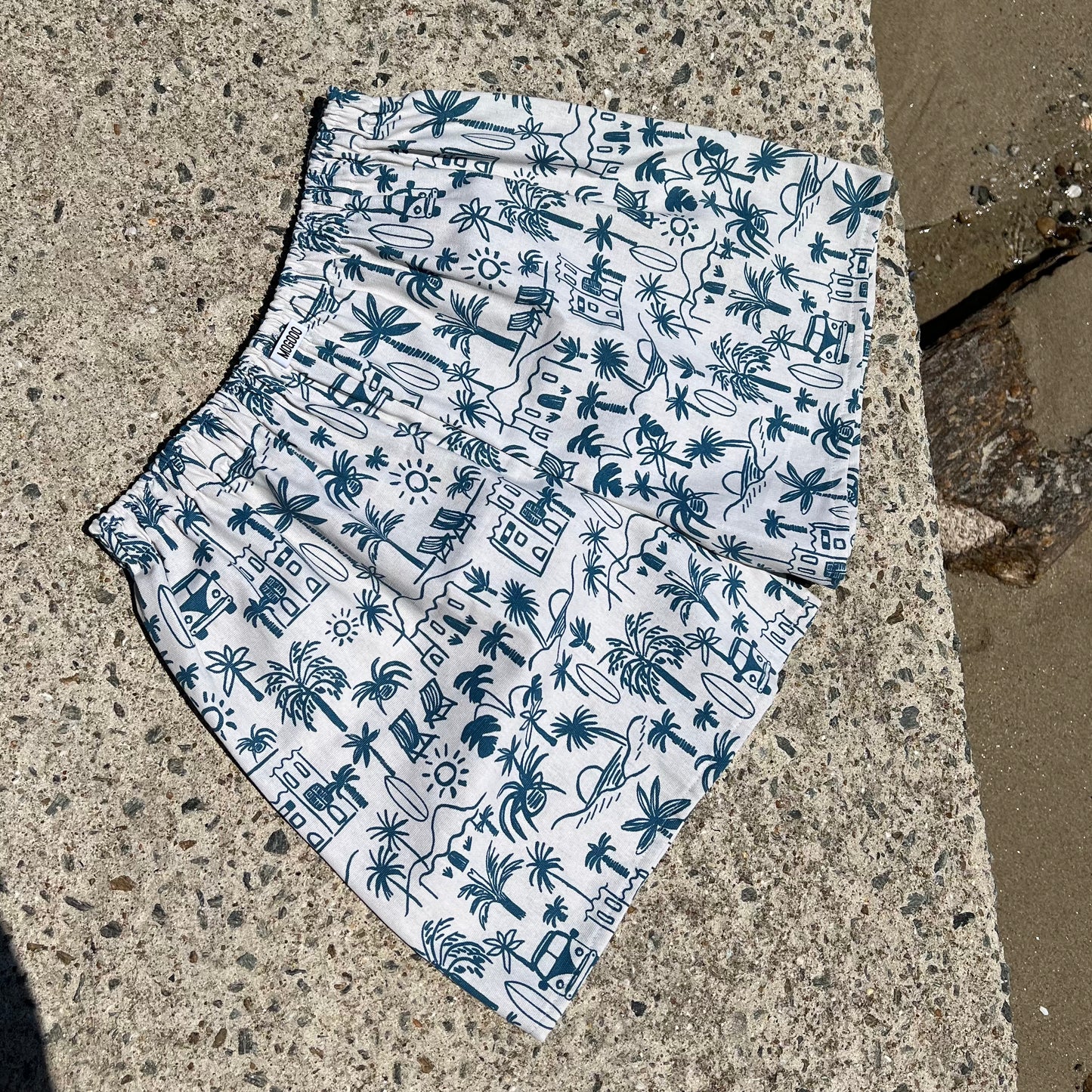 Short "TROPIC"