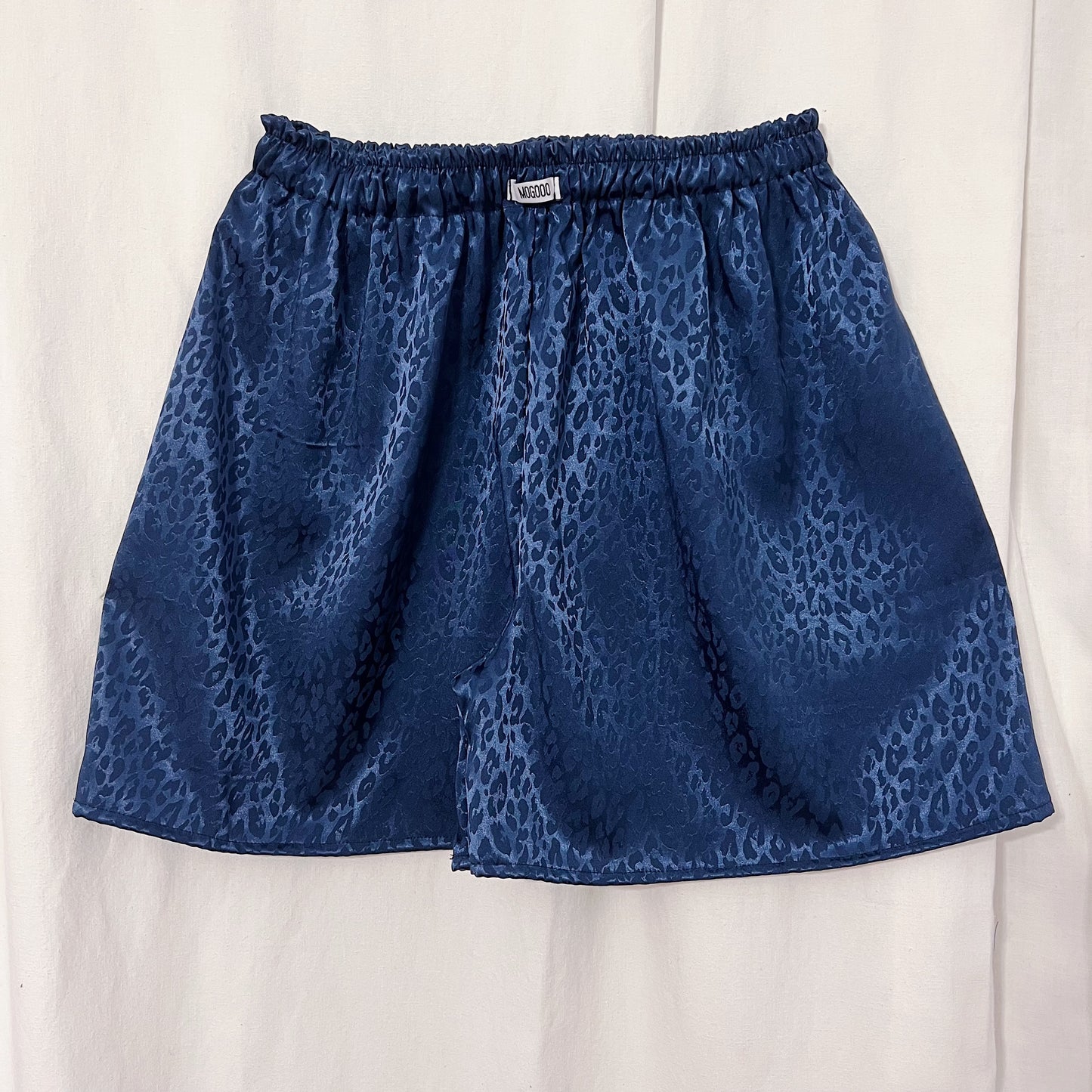 Short satin "LÉO BLUE"