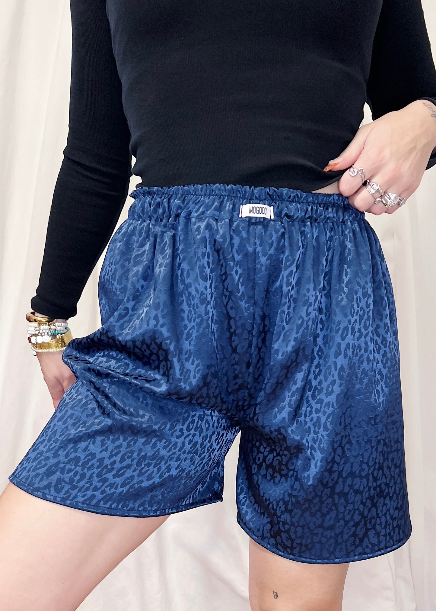 Short satin "LÉO BLUE"