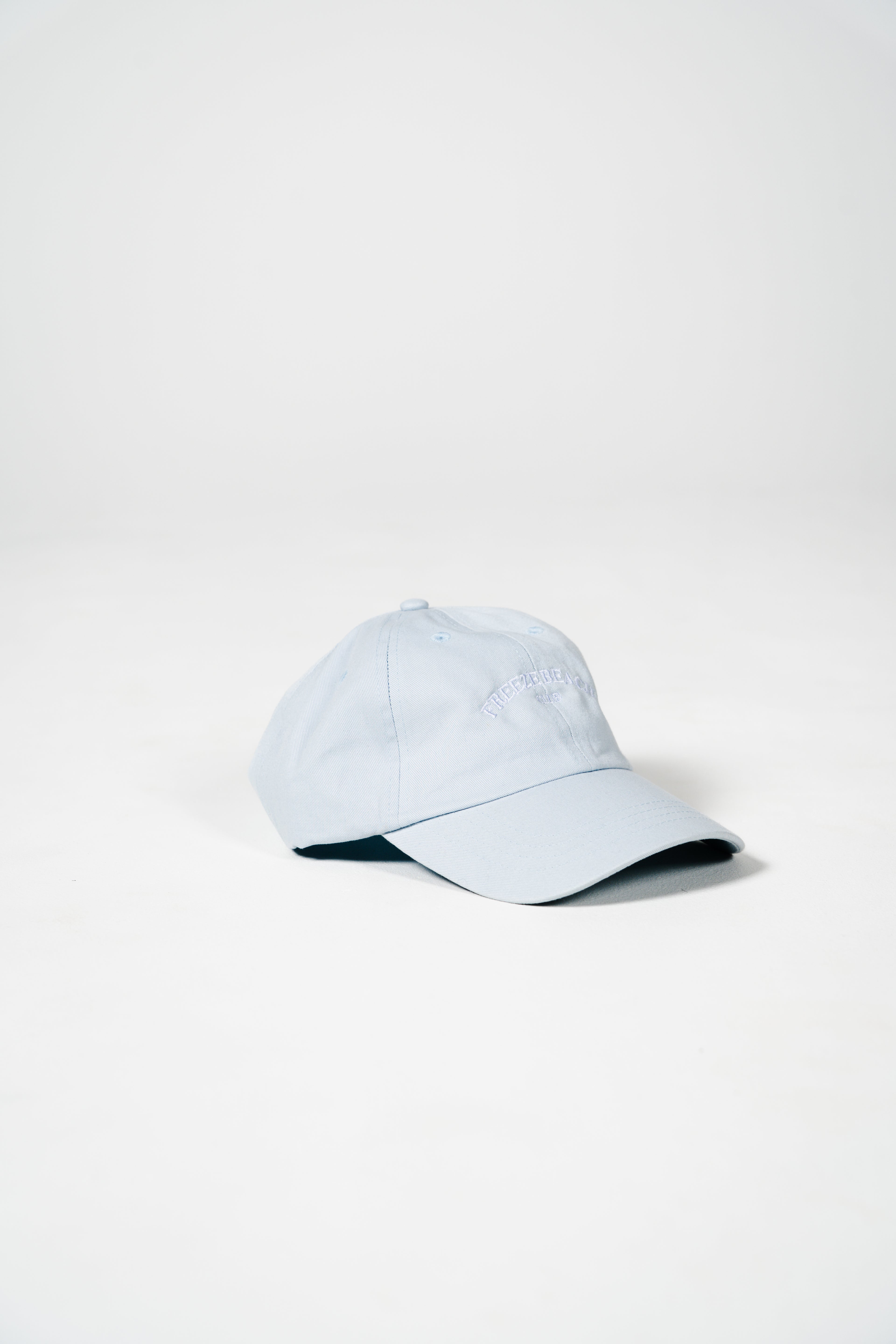 Casquette bleu "FREEZE BEACH"