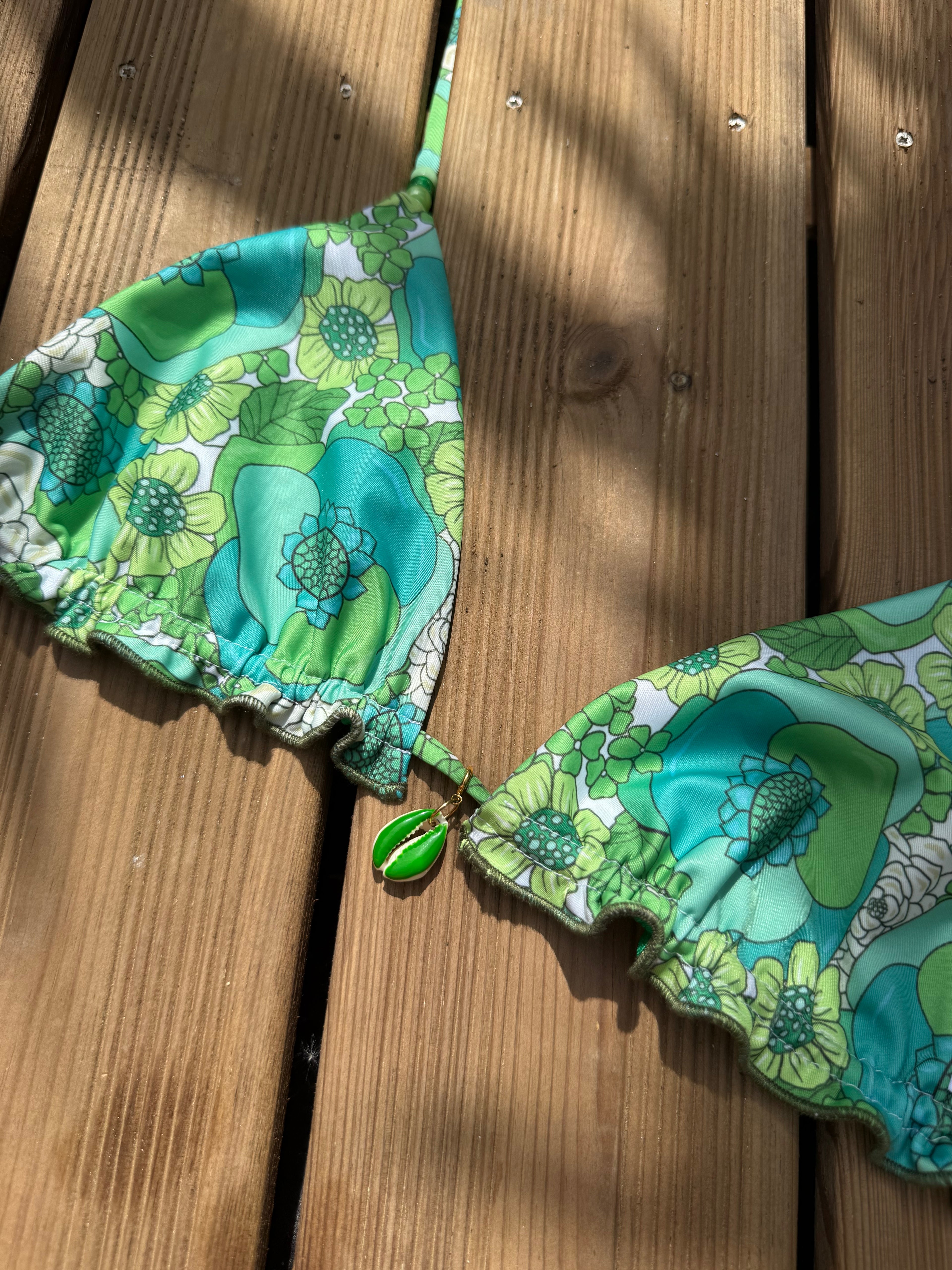 Bijou de maillot / Charm "GREEN"